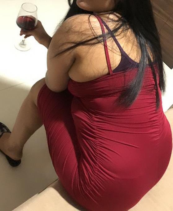 hot call girls in Vadodara